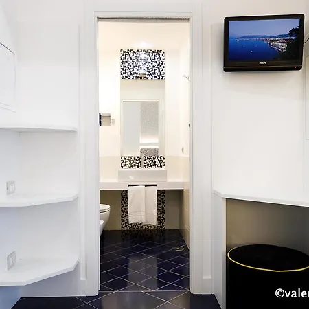 Hotel Nice מלון
