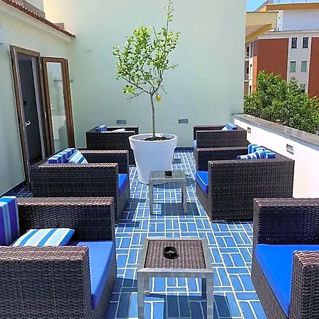 Otel Hotel Nice 3*
