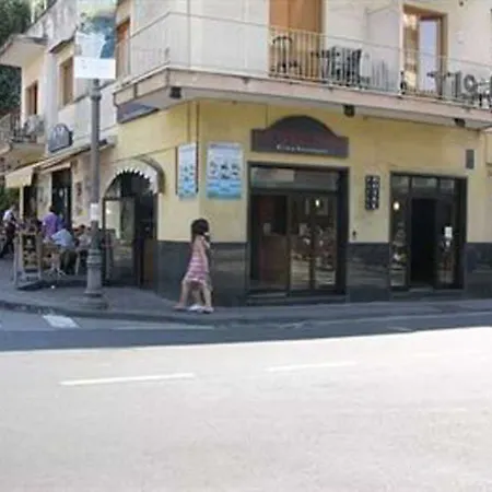 Hotel Nice Hotell 3*